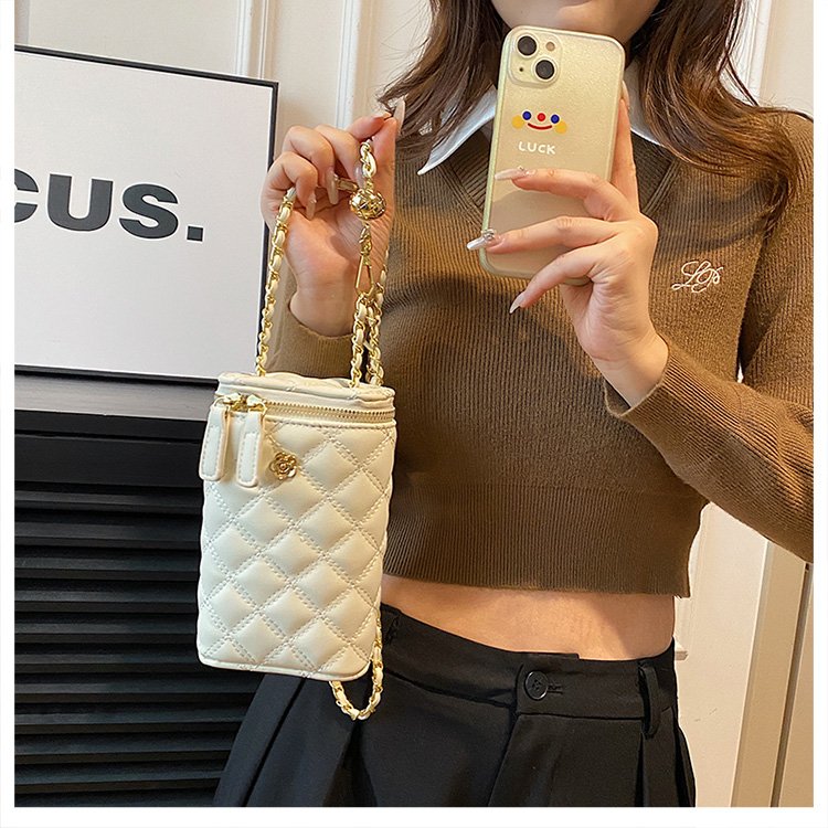 PU Embroidered Single Shoulder Bag with Zipper - Image 3