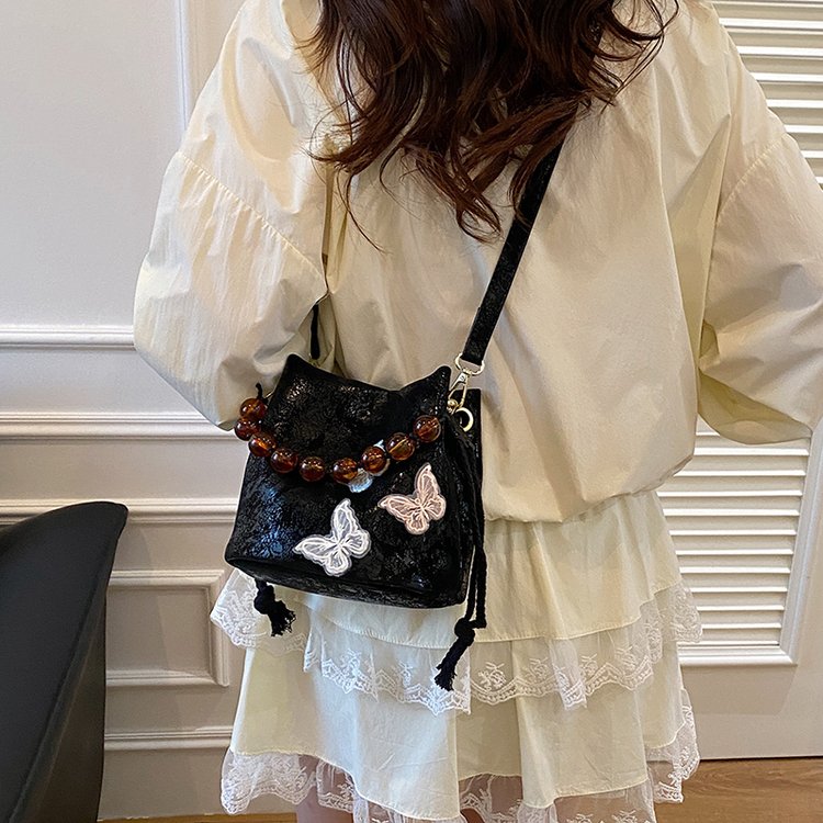 Velvet Bucket Bag with Bow Magnetic Closure 2025 Summer - Image 4