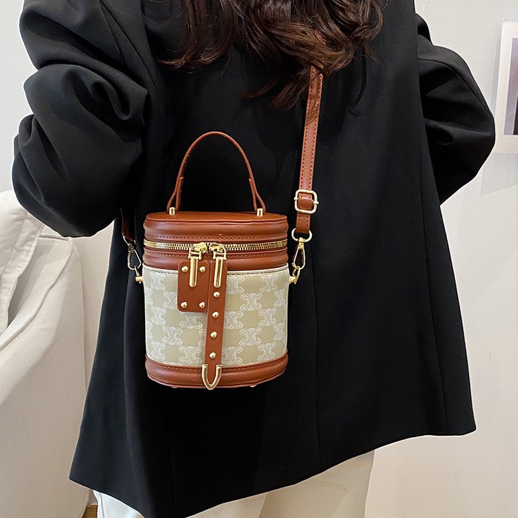 PU Bucket Bag with Color Block Design and Zipper Closure - Image 4