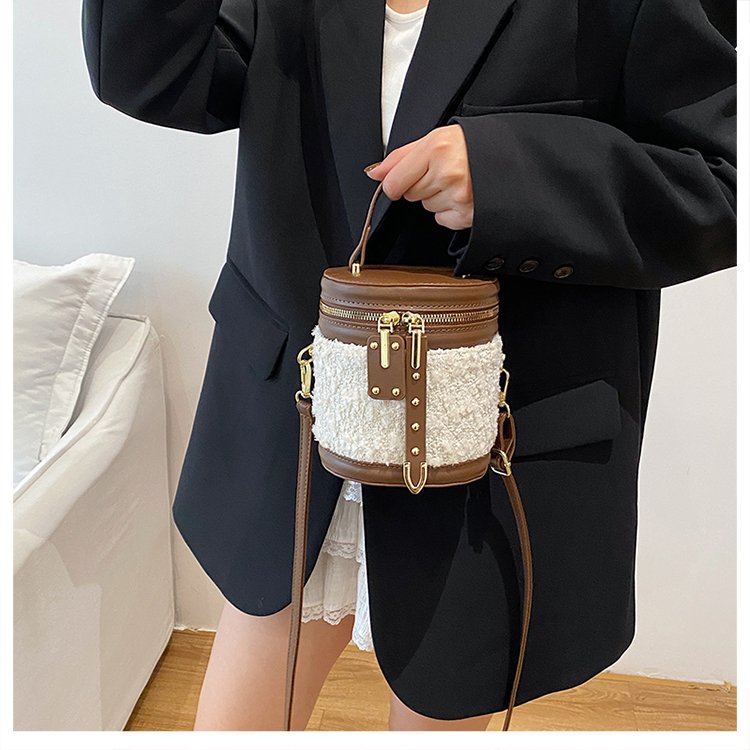 Fabric Bucket Bag with Zipper and Stitching - Handbag Shoulder Crossbody Bag Fall 2025 - Image 4