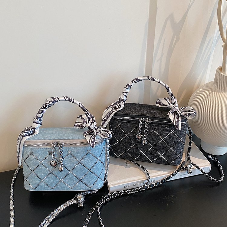 PU Diamond Square Crossbody Bag with Zipper Closure